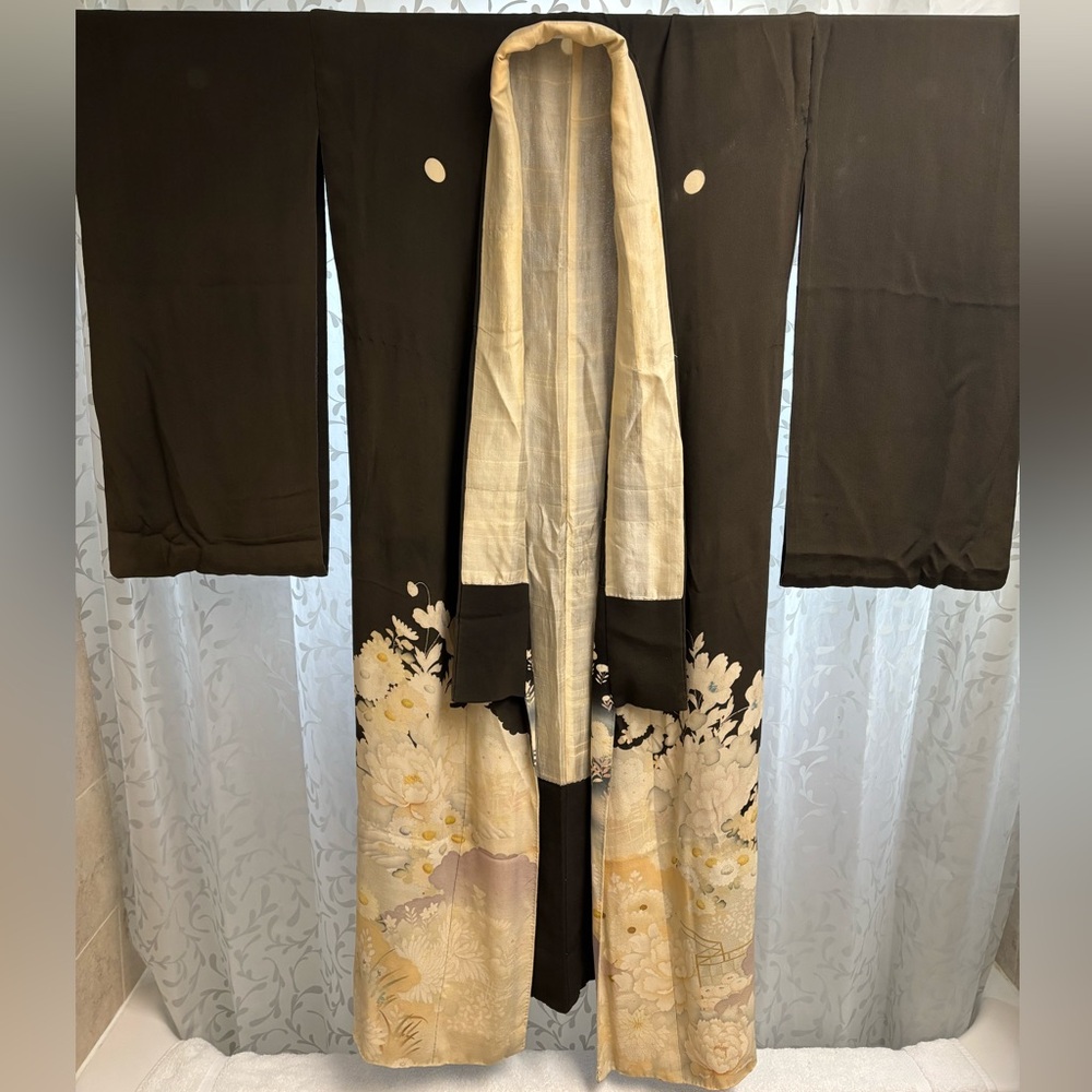Vintage Tomesode Kimono Silk ROBE